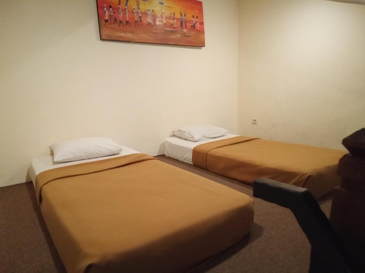 Hotel Puri Dibia Kuta กูตา ภายนอก รูปภาพ